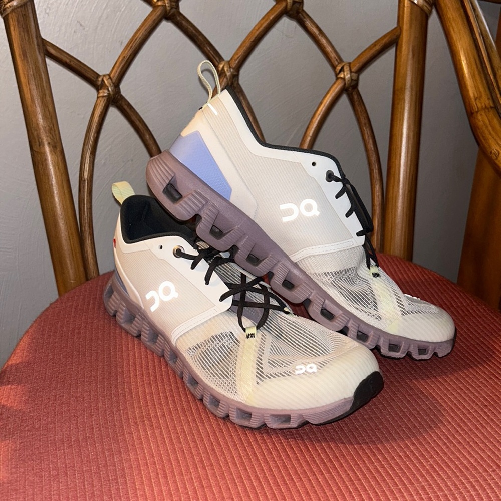 On Clouds Helion Running Shoes, Size 9.5